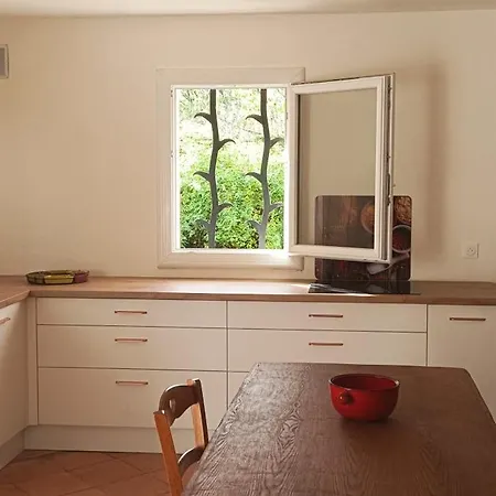 شقة Chambre Avec Cuisine Et Salon مونْتوبا